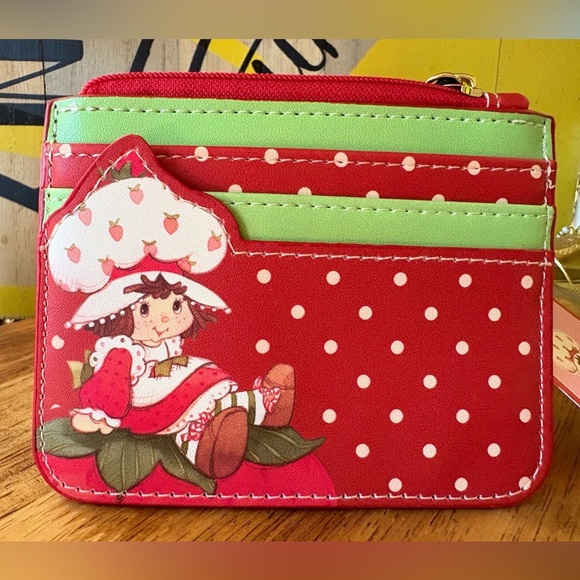ROMWE Handbags - NWT~ ROMWE Strawberry Shortcake Kids/ Women Small Card Wallet 🍓